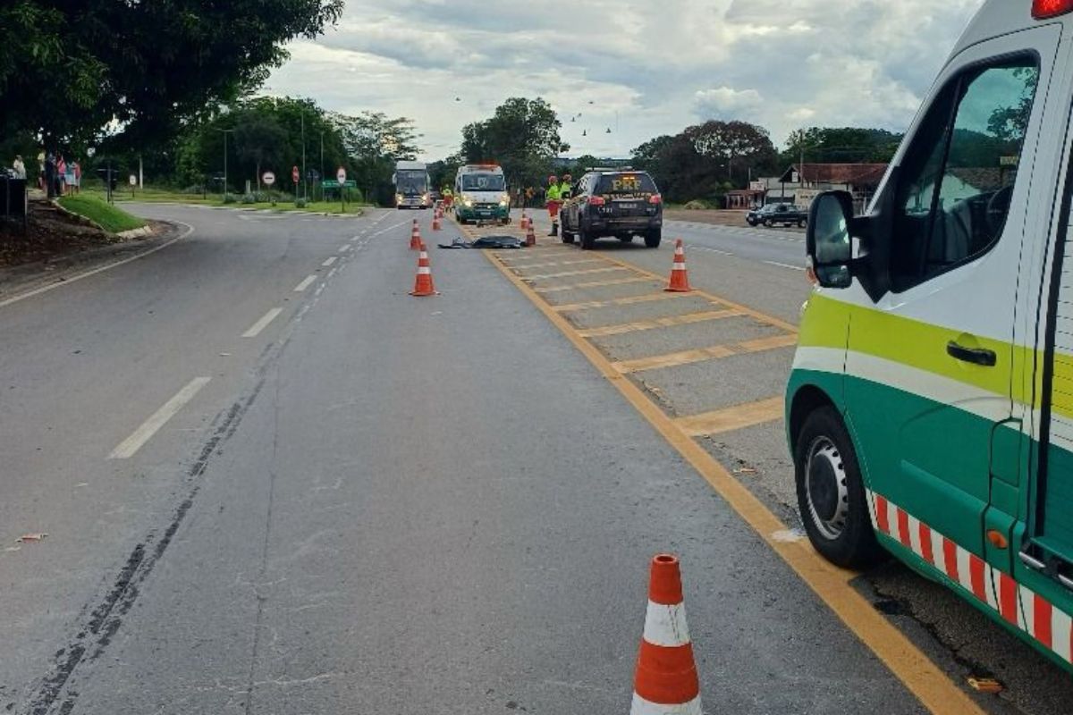 Corpo-de-ciclista-morto-na-BR-153 atropelado por caminhão