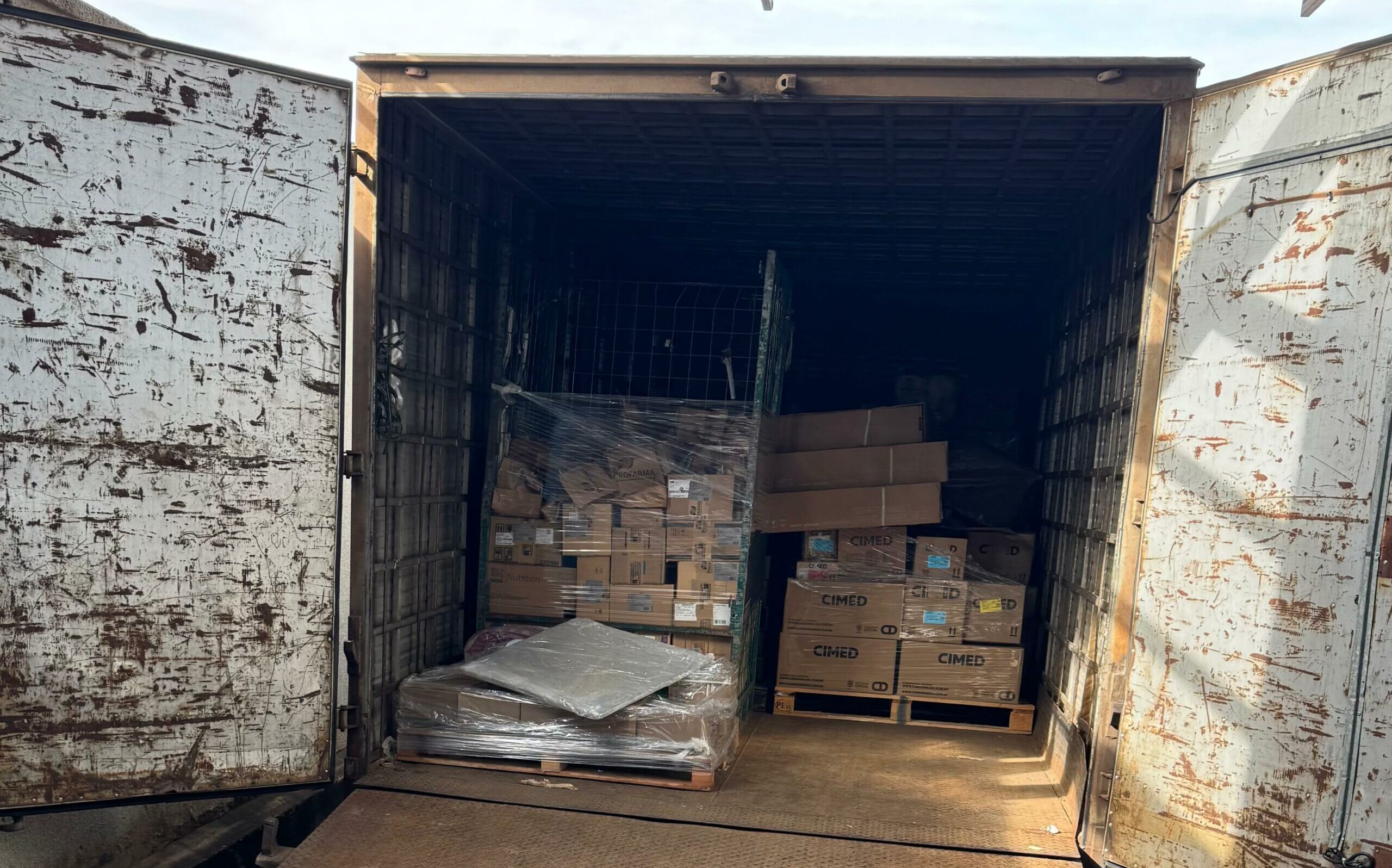 Vigilância Sanitária interdita empresa que realizava transporte ilegal de medicamentos no município