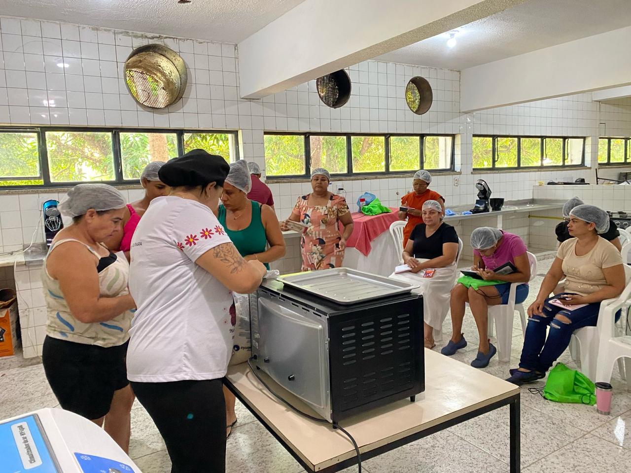 Curso gratuito de confeitaria com foco no Dia das Mães está com inscrições abertas em Anápolis