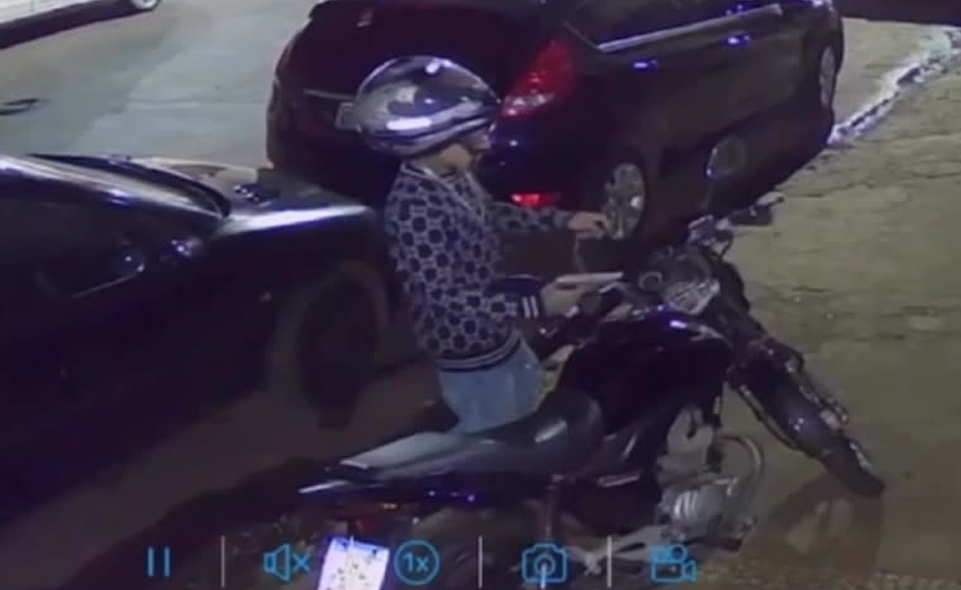 jovem efetua disparos via publica anapolis