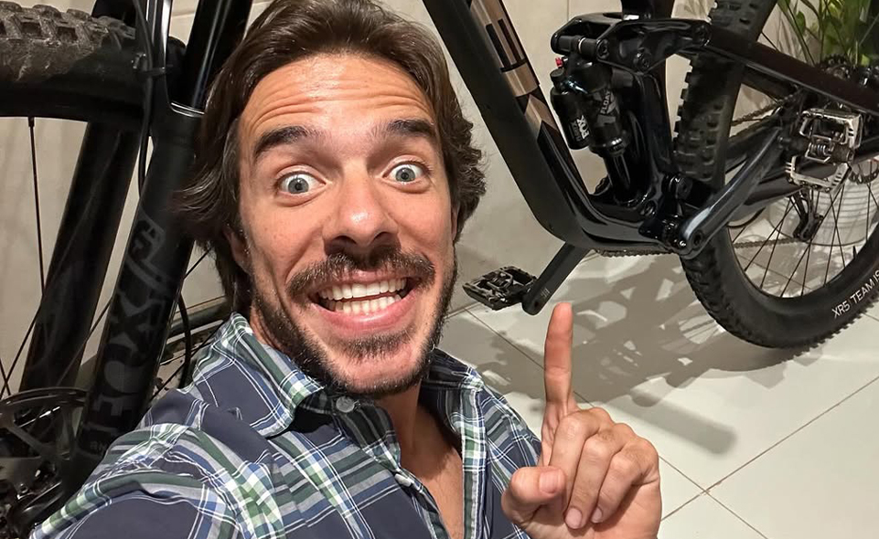 Fotógrafo morre após grave acidente na Avenida Presidente Kennedy, em Anápolis