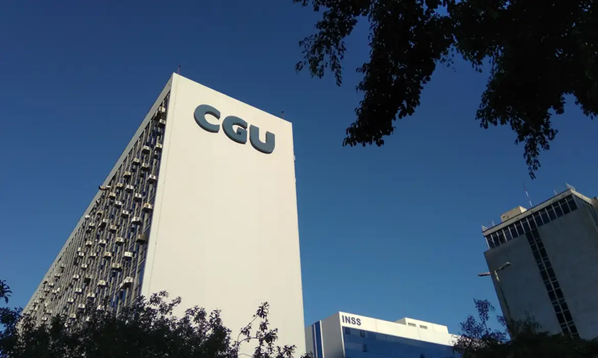 INSS repassa processos administrativos à CGU para análise; veja organizações civis suspeitas