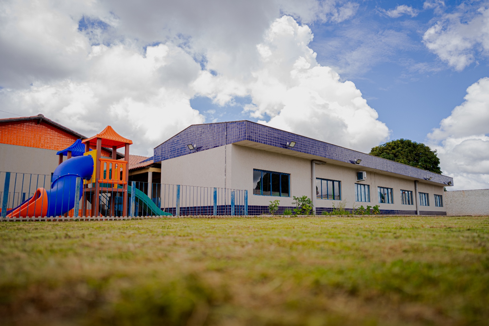 Prefeitura de Anápolis convoca mais 109 cuidadores para reforçar escolas municipais; saiba detalhes