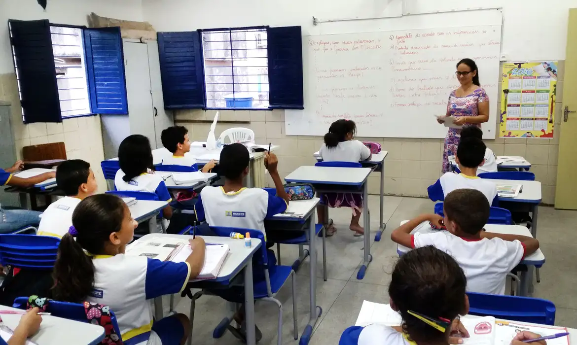 Inep divulga edital da Prova Nacional Docente 2025; confira regras