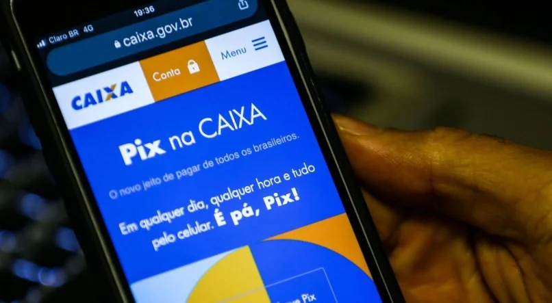 Abono salarial é pago a nascidos em julho e agosto