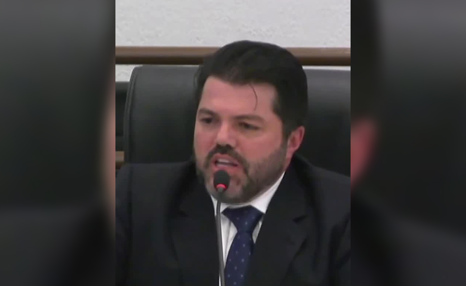 Márcio Corrêa fala pela primeira vez sobre viagem que fez com comitiva à Europa