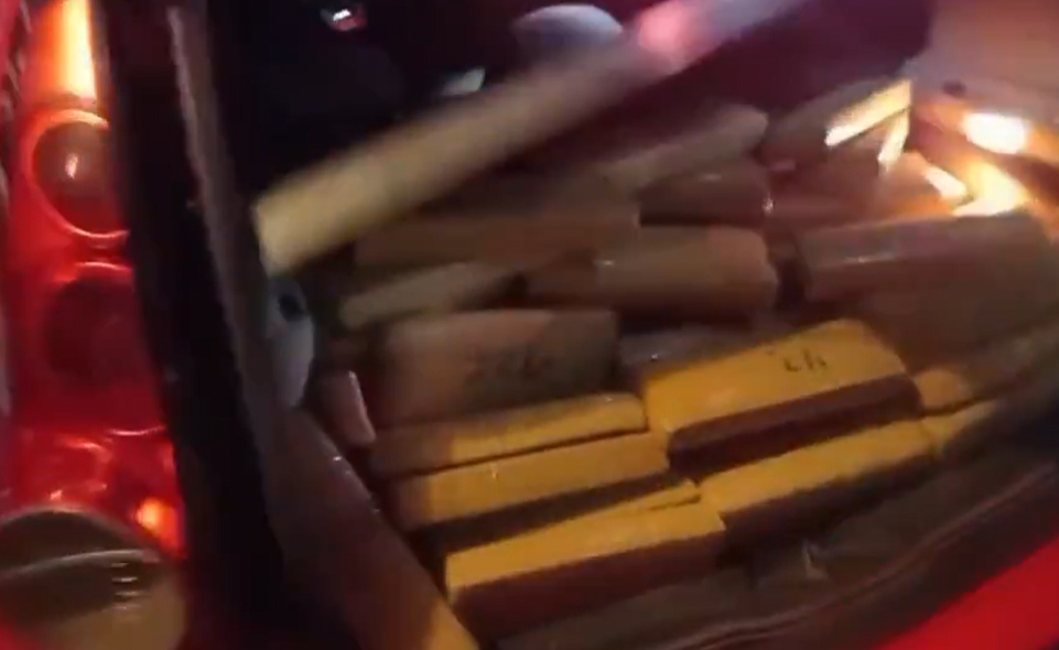 PRF apreende mais de 200 kg de maconha e recupera carro roubado em Anápolis