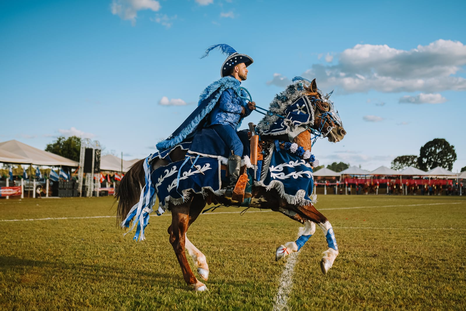 São Francisco de Goiás recebe Cavalhadas neste fim de semana