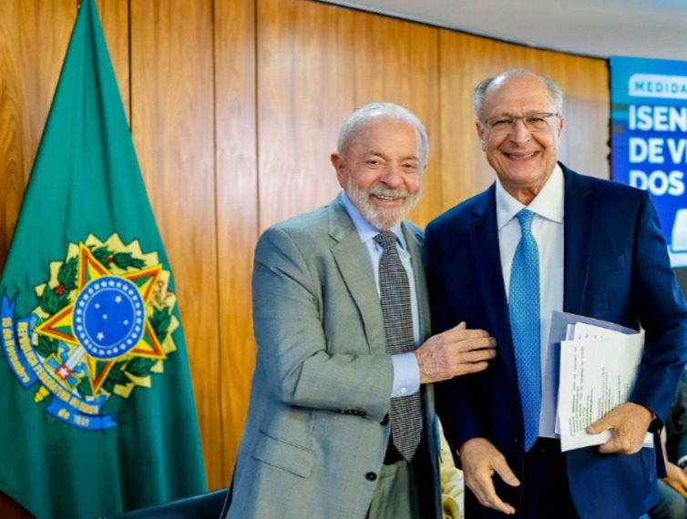 Lula cria comitê para adotar medidas de proteção da economia brasileira