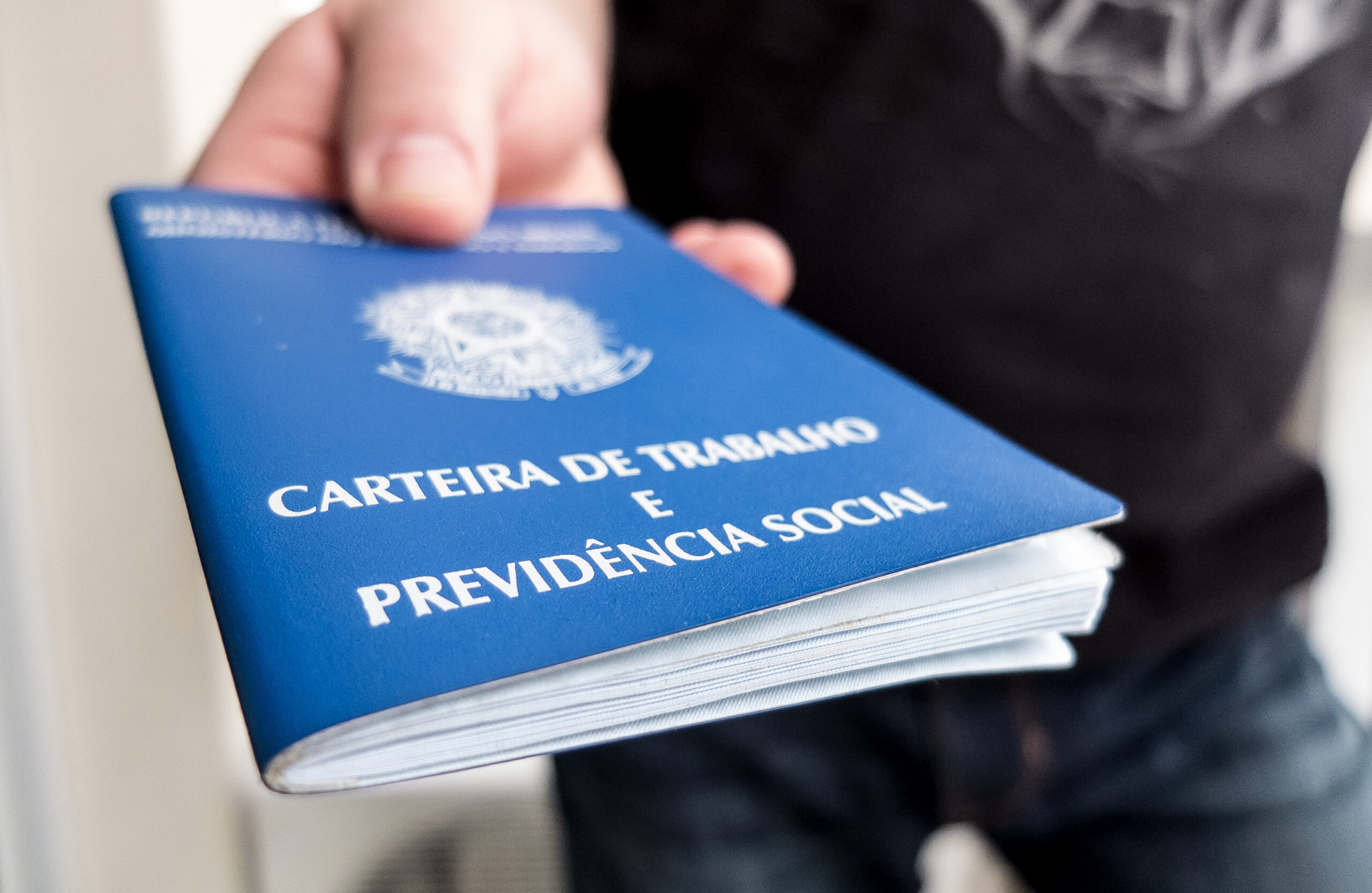 Indústria farmacêutica realiza mutirão de contratação em Anápolis; veja data e como participar