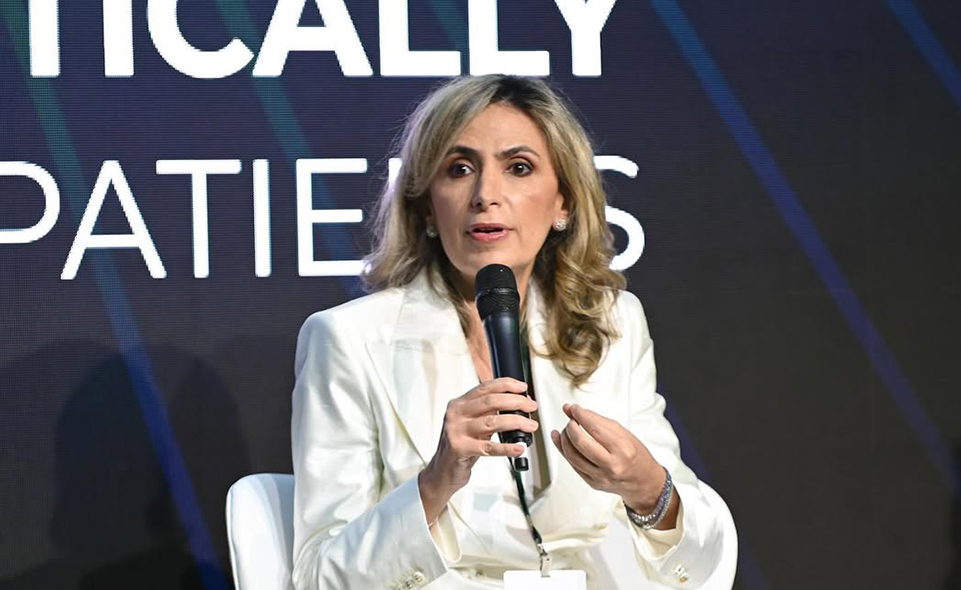 Natural de Anápolis, Ludhmila Hajjar é médica formada pela Universidade de Brasília (UnB), com doutorado em Cardiologia pela Universidade de São Paulo (USP),