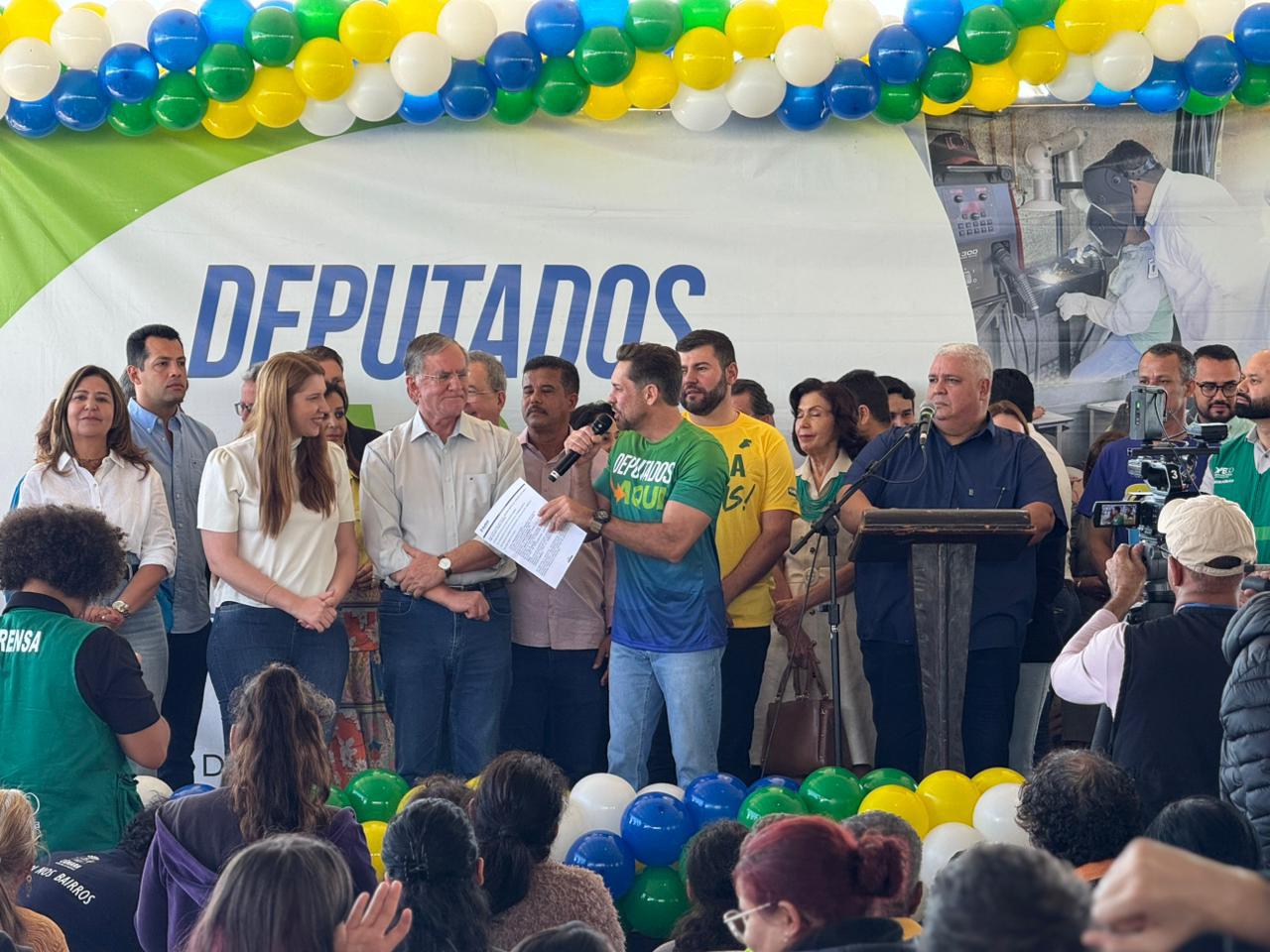 Deputados Aqui Bruno Peixoto