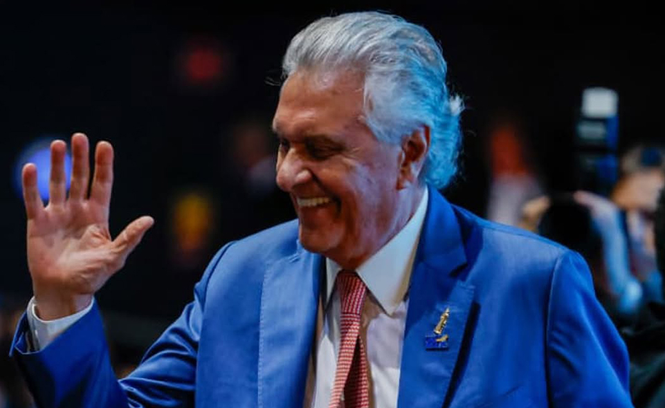Bolsonaristas associam Ronaldo Caiado ao PT e STF para enfraquecer sua candidatura à Presidência em 2026, diz site
