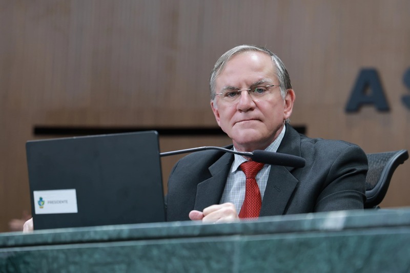 Deputado cobra maior rigor da AGR na fiscalização das organizações sociais em Goiás