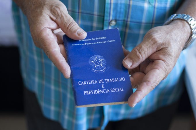 Goiás aparece como um dos estados com menor taxa de desemprego no Brasil; no geral índice recua