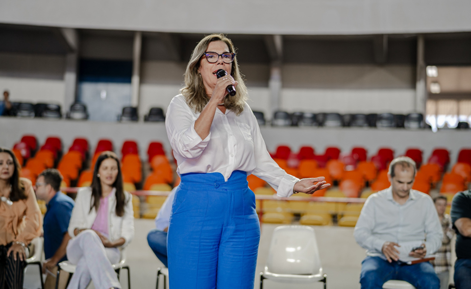 A secretária municipal de Educação de Anápolis, Adriana Vilela Arantes