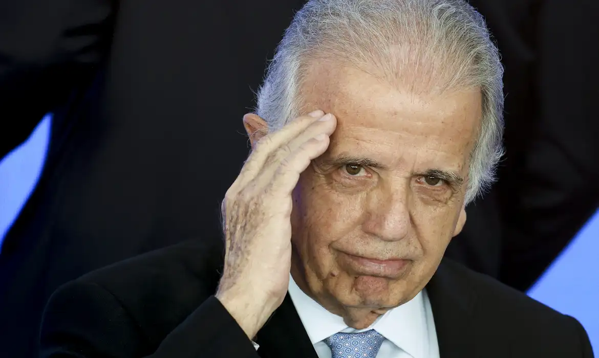 Forças Armadas ministro da Defesa