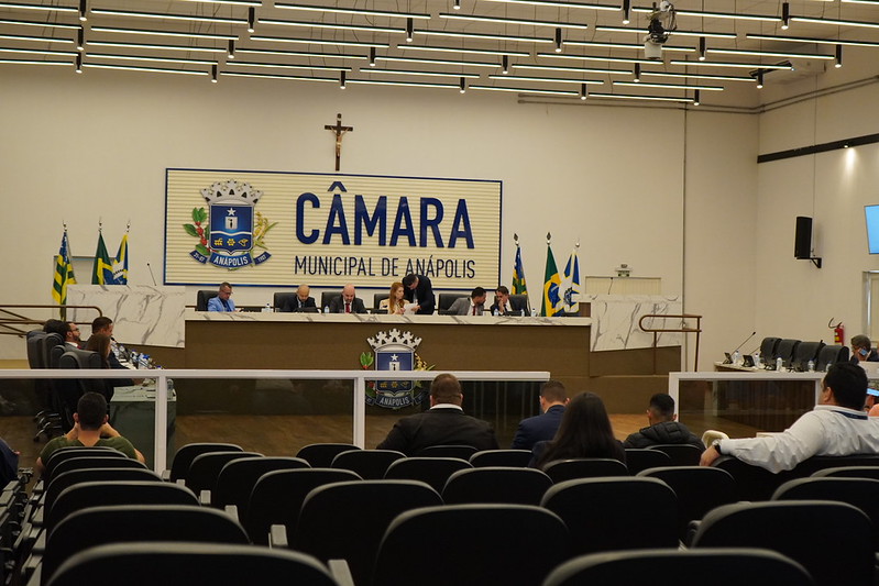 Câmara de Anápolis aprova subsídio ao transporte coletivo e isenção de ISS para concessionária