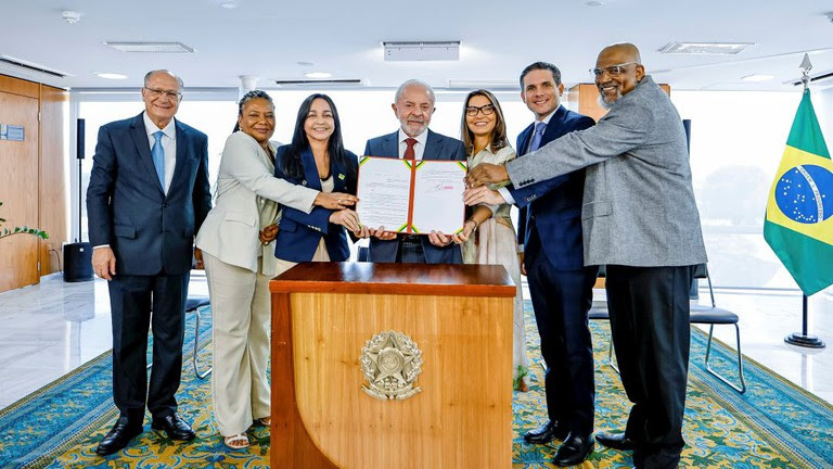 De olho em 2026, Lula reconhece cultura gospel por decreto e faz gesto político de aproximação com evangélicos