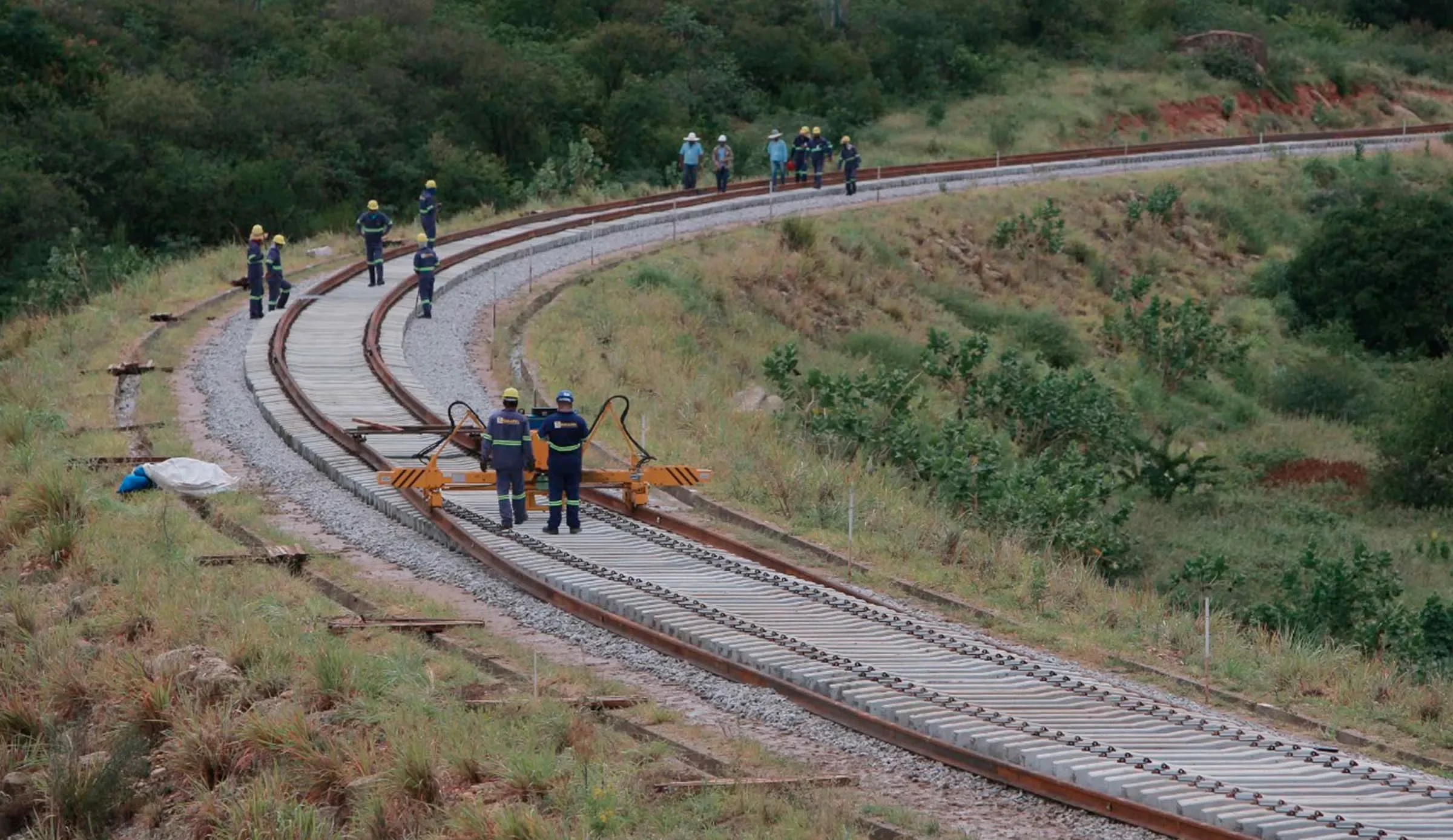 Governo muda planos e Ferrovia que ligará Mato Grosso a Bahia também irá passar por Goiás; saiba em qual cidade