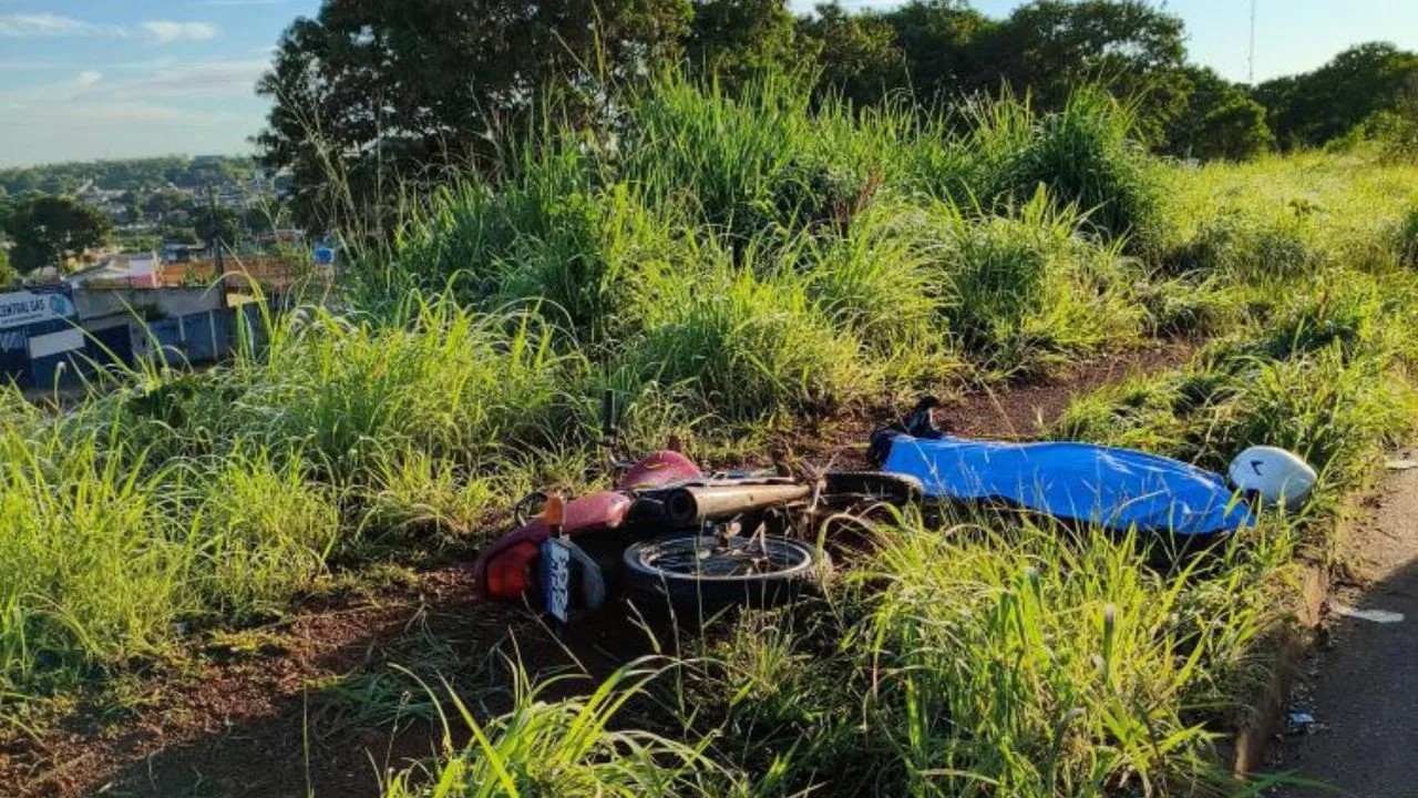 Motociclista é encontrado morto ao lado de veículo em bairro de Anápolis