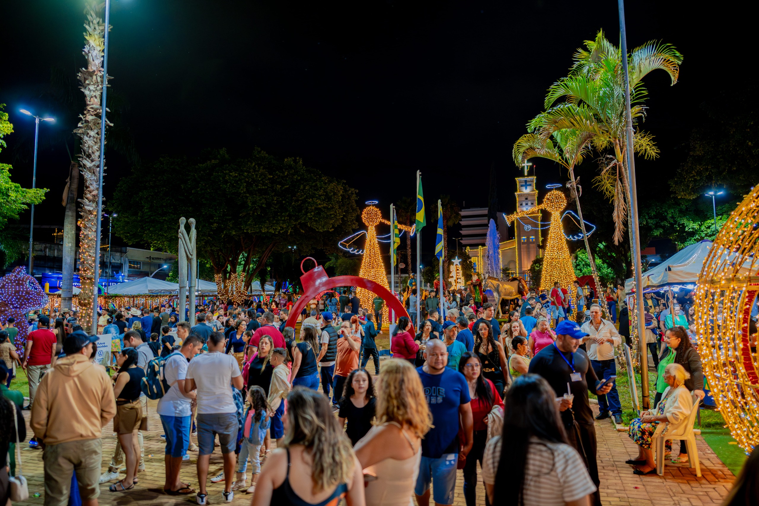 Programação do Natalino em Anápolis tem shows gratuitos nesta terça (23)